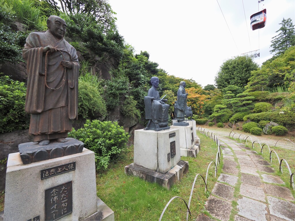 八祖師像