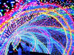 光のトンネル