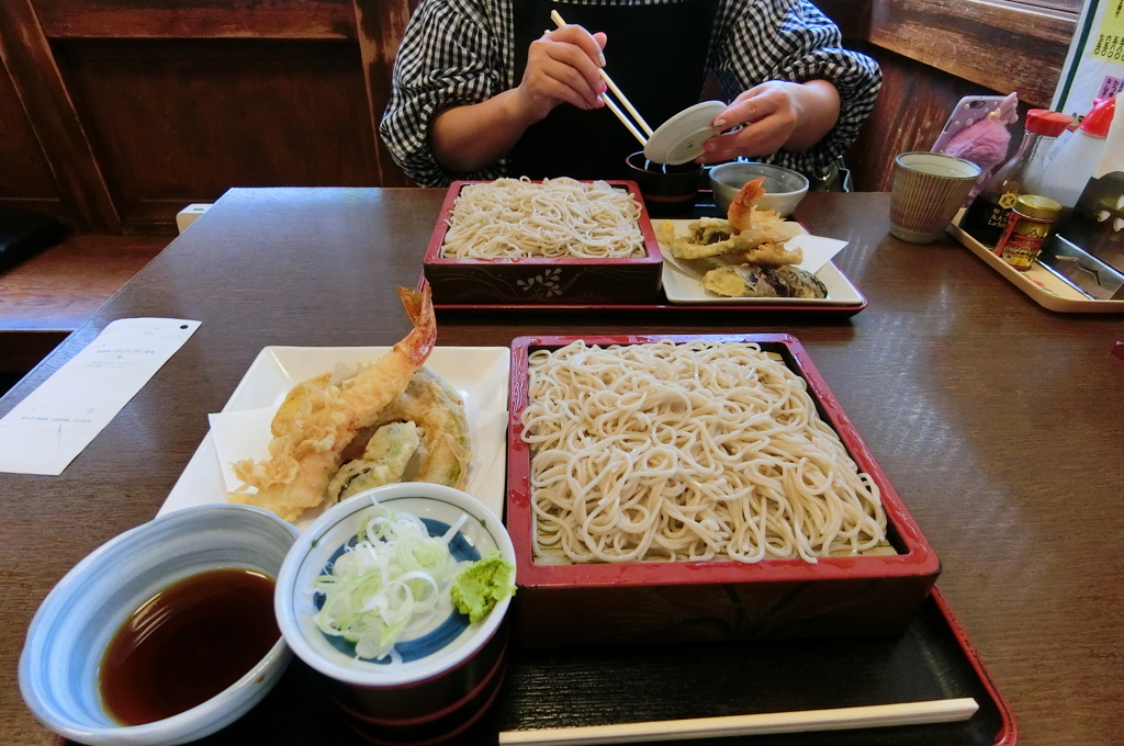 久しぶりに天ざるそば