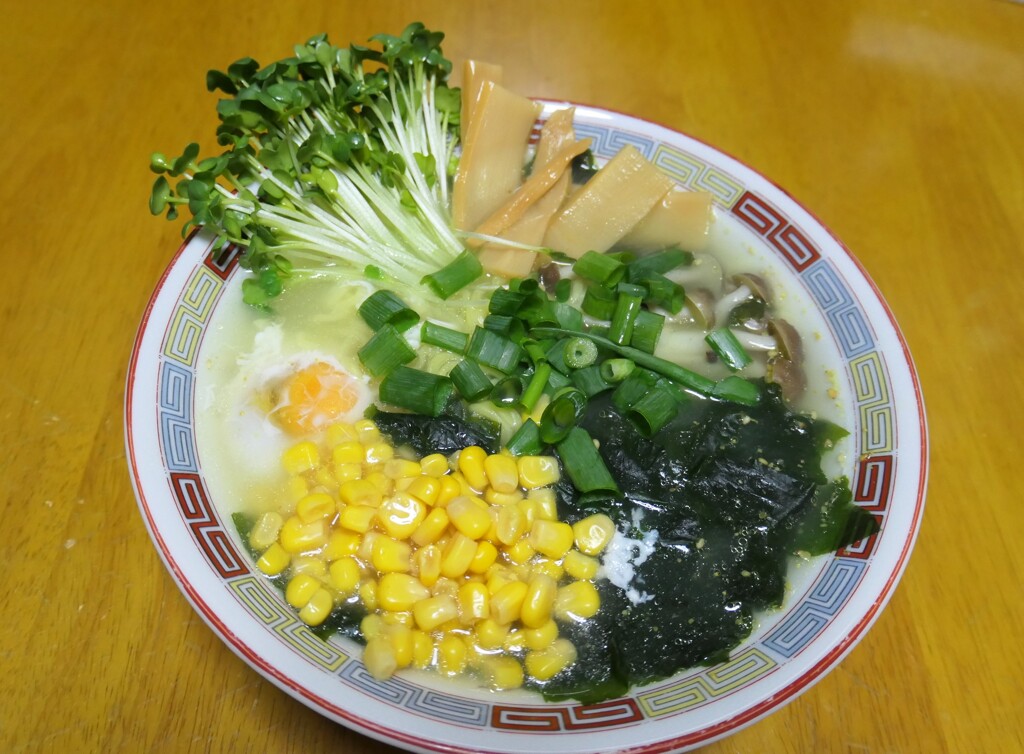 基本、塩ラーメン