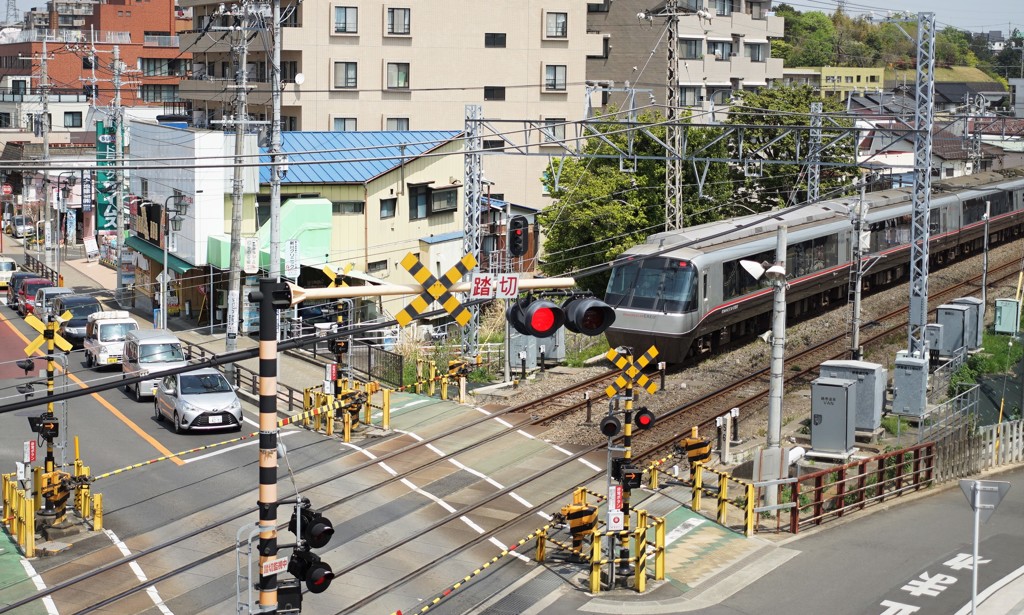 小田急鶴巻温泉駅前