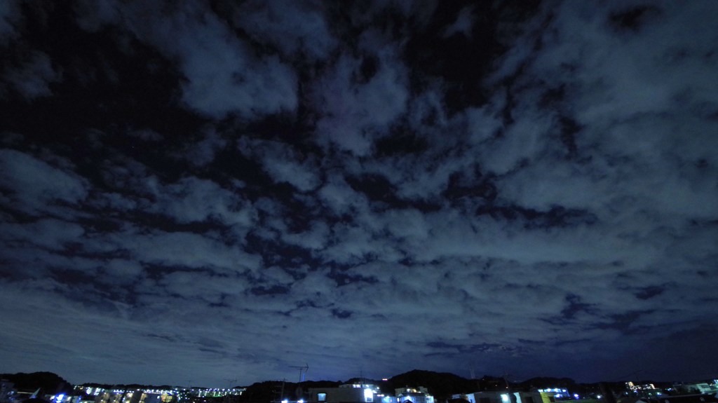 ペンタは夜の雲が苦手 By たま407 Id 写真共有サイト Photohito