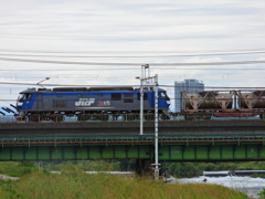 EF210型電気機関車「桃太郎」