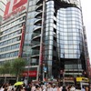 数寄屋橋のランドマークを抜け