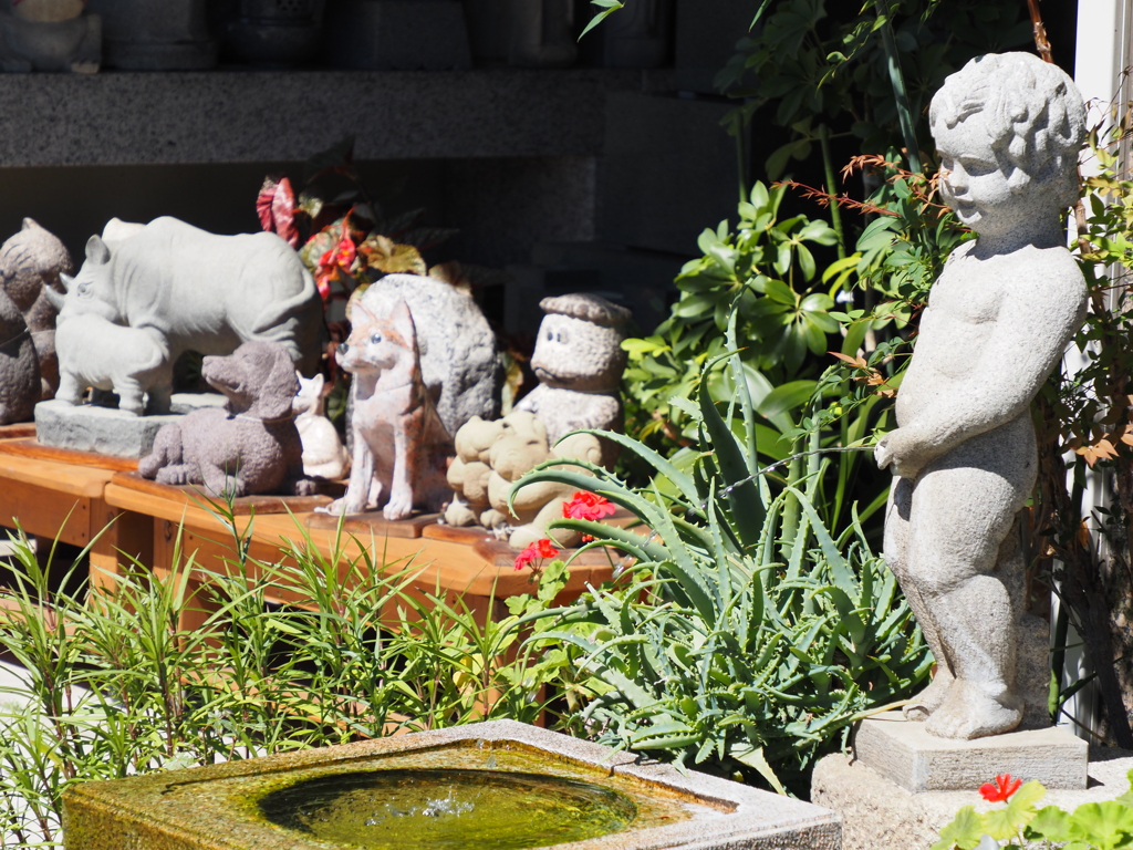 石材店の小便小僧