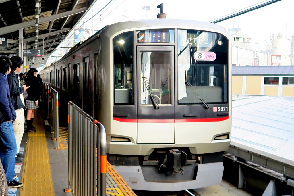 自由が丘駅のみなとみらい線