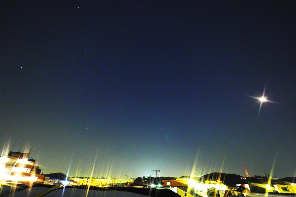 月とオリオン座