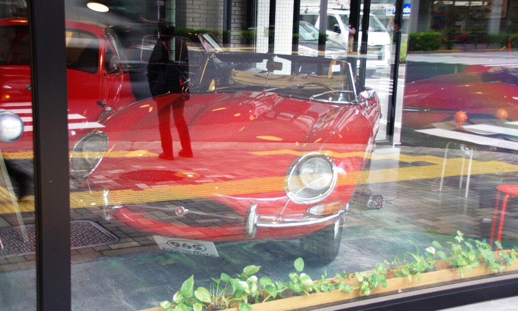 ジャガーEタイプ