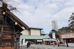 振り向けばランドマークタワー