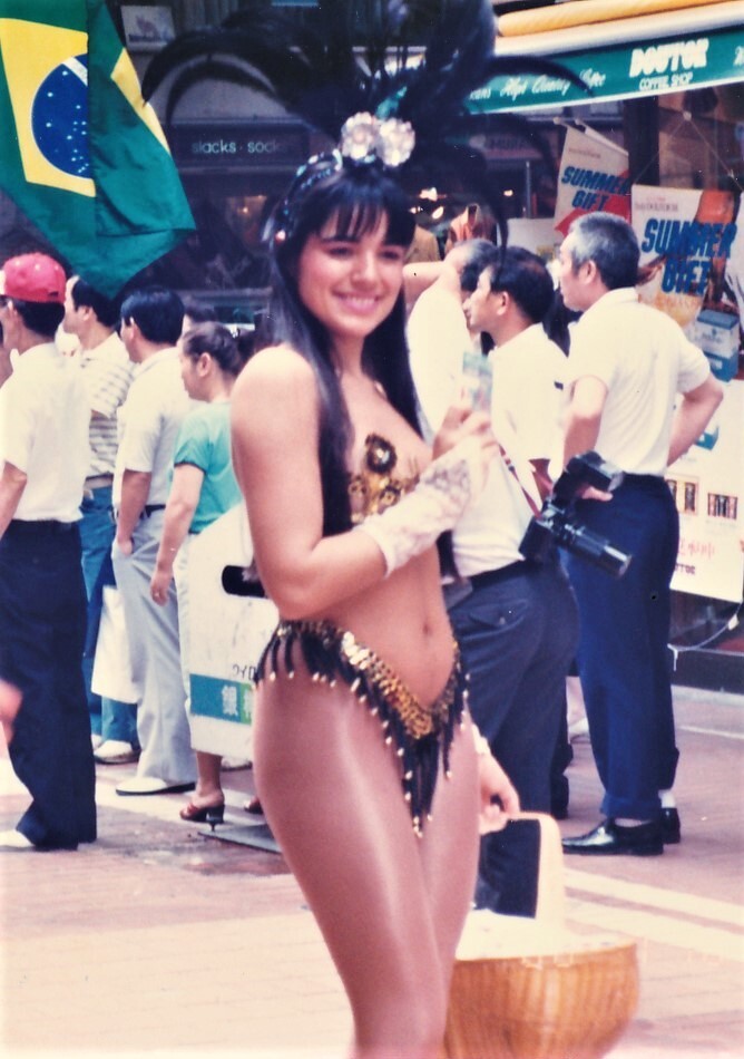 美女ダンサーのインパクトが強すぎて