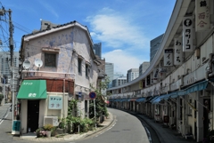 野毛の都橋商店街