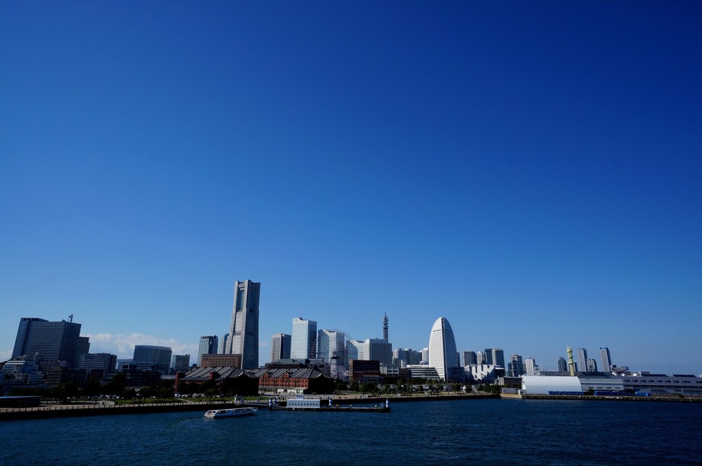 青い横浜