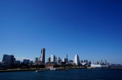 青い横浜