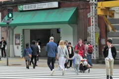 外国人が溢れる街