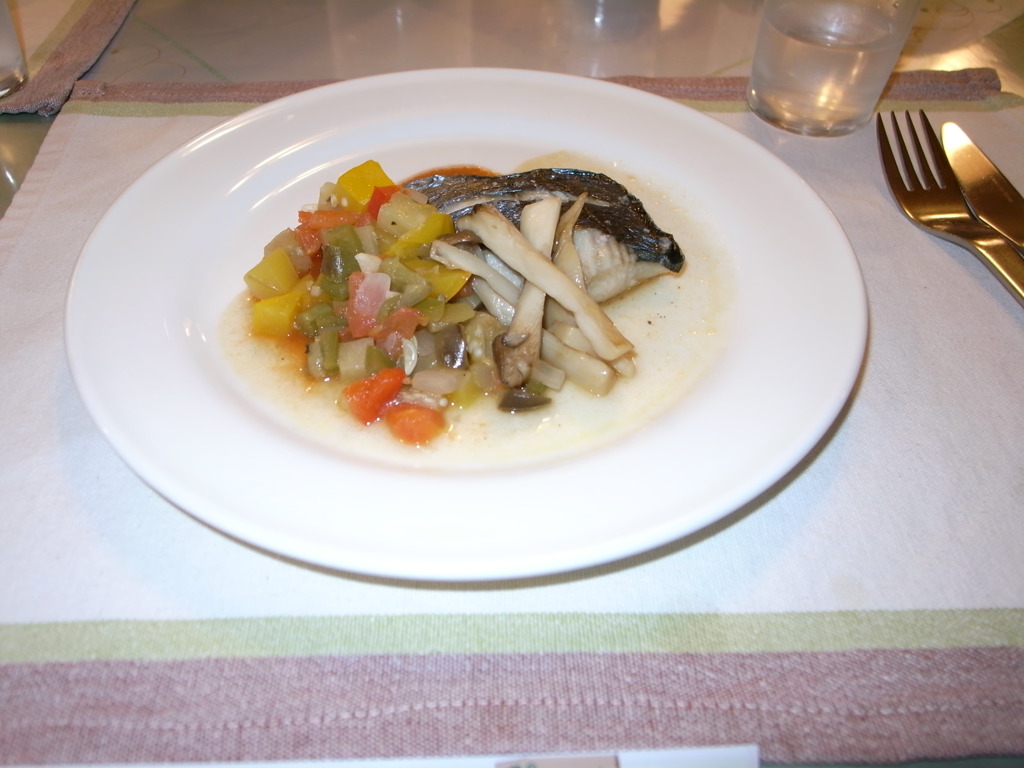 鰆ときのこと地元野菜のコラボ。