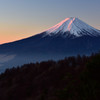 富士冬陽に染まる