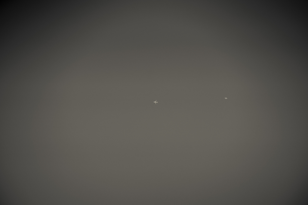 空に二機