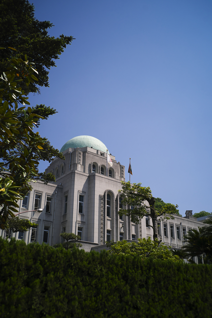 愛媛県庁　南西側より