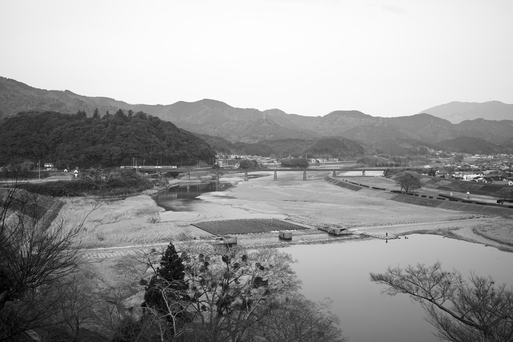肱川