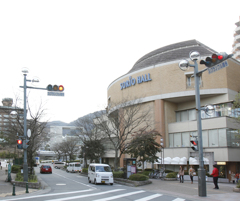 阪急宝塚駅前