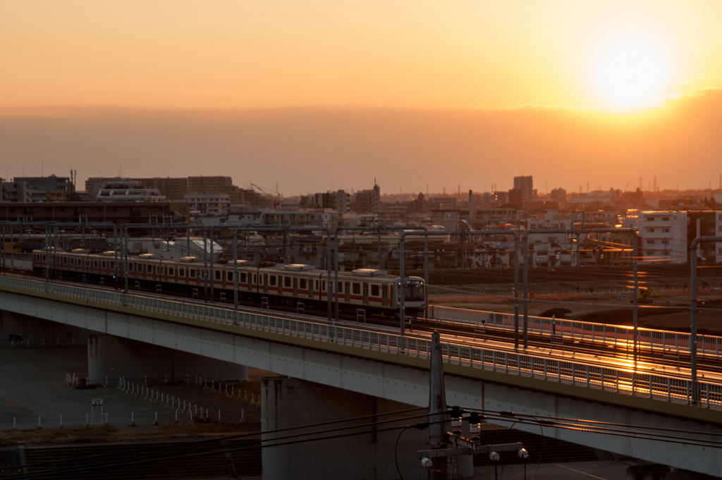 夕陽の中を