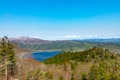 恐山展望台より望む宇曽利山湖