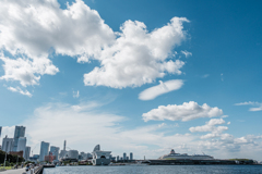 山下公園から望む空と海と桟橋