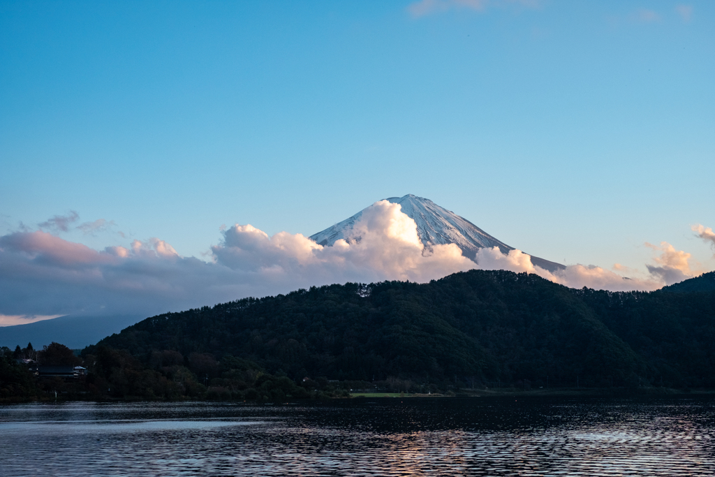 河口湖と富士山