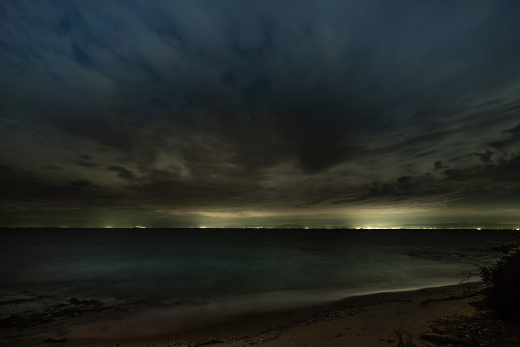 夜の海