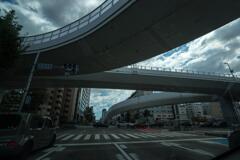 空をさえぎる