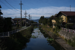 川