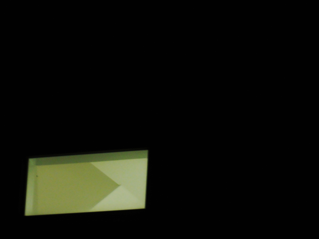 夜の窓