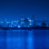 青い工場夜景