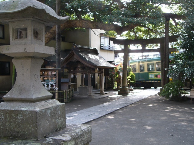 御霊神社