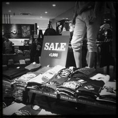 SALE @Right-on SUN to Moon