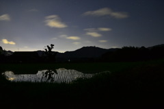 水田と夜空２