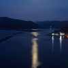 湾と月光