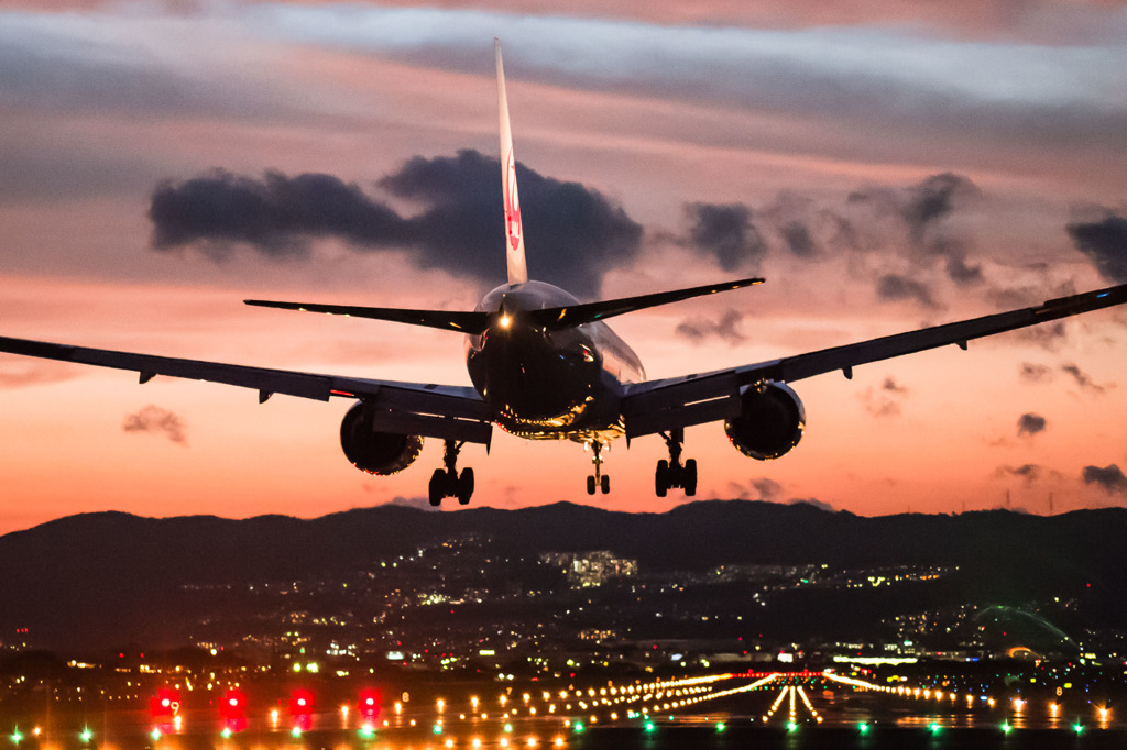JAL	Boeing 777-346/ER　JA736J