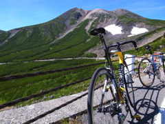 愛車と乗鞍の景色