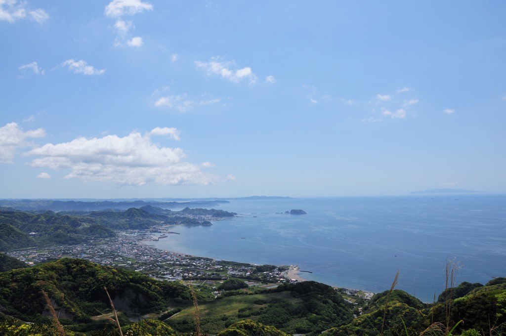 鋸山より保田港をのぞむ