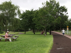 ある日、公園で4