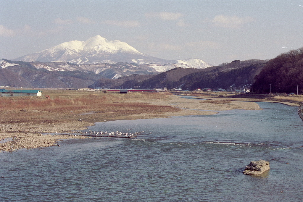 岩木山と赤石川1994.3.30