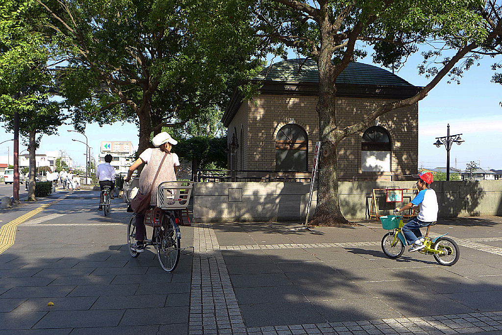 散歩の途中で01