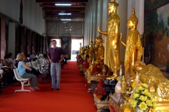 タイのお寺にて