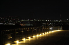 公園へ続く橋