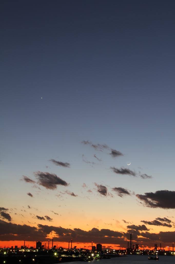 VENUS & THE SWORD③