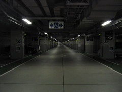 地下駐車場