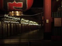 浅草。かみなりもん、