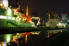 船の上に東京タワー