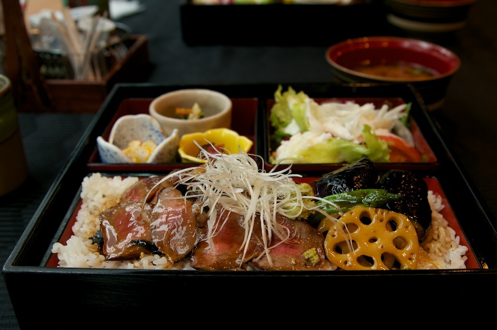 牛ステーキ重